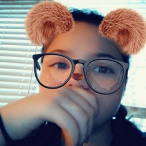 Meet your Posher, Breanna